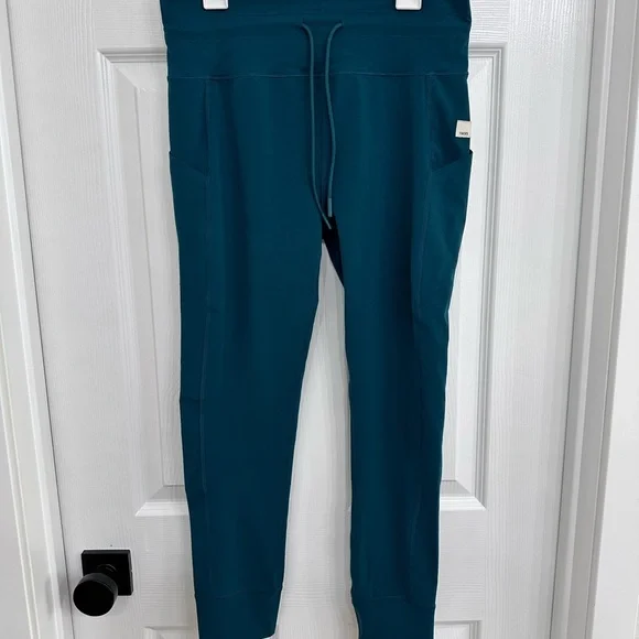 Vuori Teal Leggings with Pockets - Picture 5 of 5